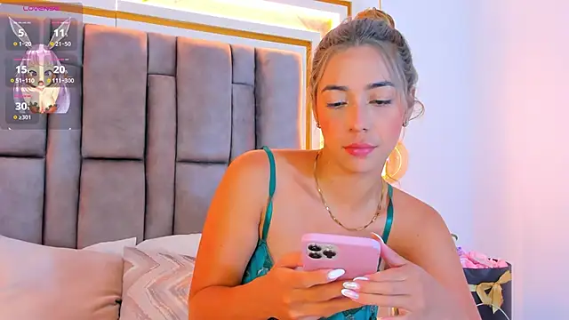 Snapshot of elianabrown chatting on February 18, 2026, 12:19 am elianabrown online show from February 18, 2026, 12:19 am