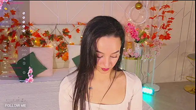 Lolly Neal online show from December 2, 2025, 4:47 am