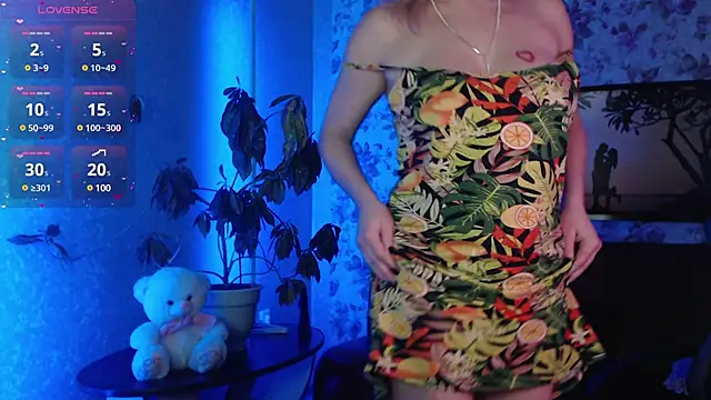 AliciaLaska online show from January 25, 2025, 8:00 am