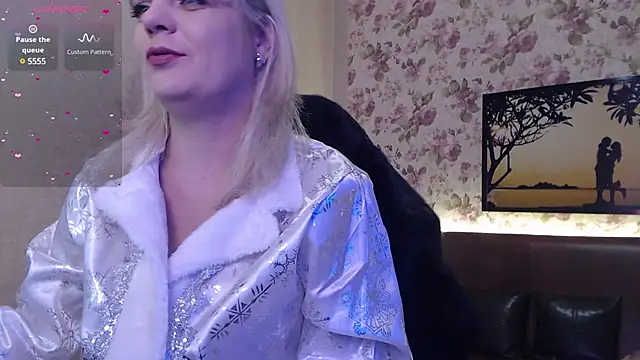 AliciaLaska online show from December 29, 2024, 1:38 pm