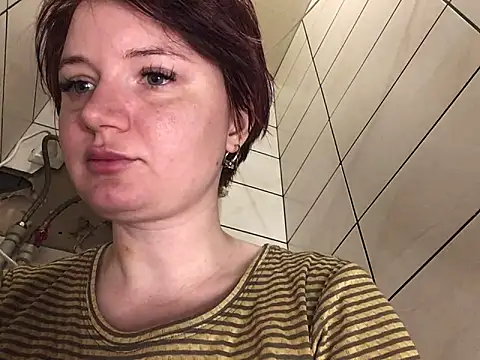 Snapshot of Dragonflyy chatting on January 20, 2025, 10:29 am Dragonflyy online show from January 20, 2025, 10:29 am