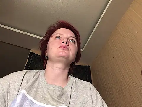 Snapshot of Dragonflyy chatting on February 26, 2025, 7:53 pm Dragonflyy online show from February 26, 2025, 7:53 pm