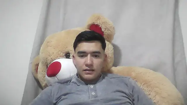 Snapshot of Estebitan_vm chatting on June 16, 2026, 2:11 am Estebitan vm online show from June 16, 2026, 2:11 am