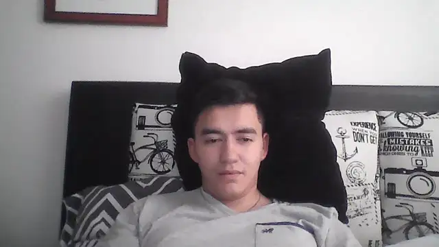 Snapshot of Estebitan_vm chatting on April 19, 2026, 6:21 pm Estebitan vm online show from April 19, 2026, 6:21 pm