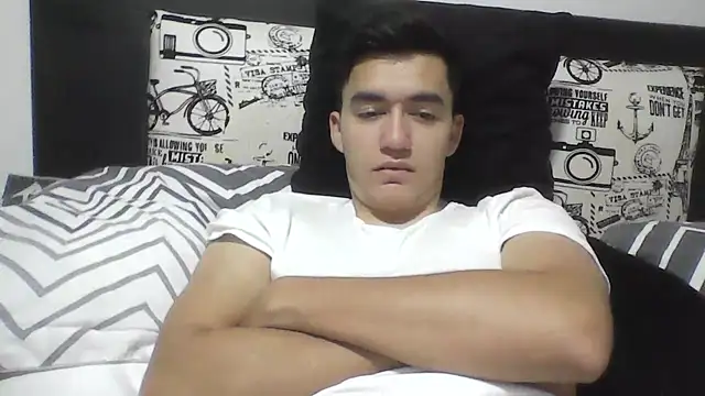 Snapshot of Estebitan_vm chatting on May 10, 2026, 4:16 am Estebitan vm online show from May 10, 2026, 4:16 am