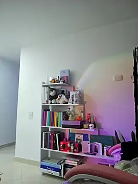 azumiichan online show from March 11, 2025, 4:08 am