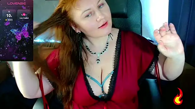 Nikki March online show from October 3, 2025, 10:50 am