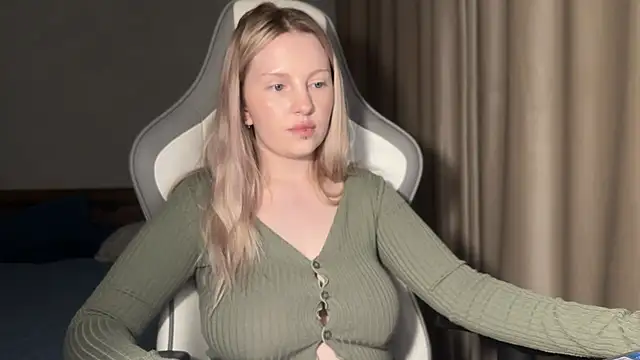 x ivy x online show from November 10, 2025, 3:17 pm