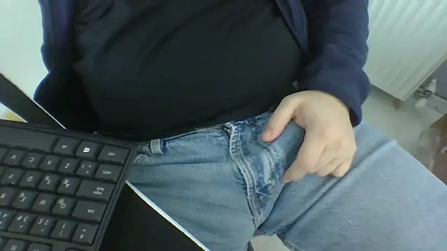 Snapshot of Koraymoray15 chatting on March 27, 2026, 1:34 pm Koraymoray15 online show from March 27, 2026, 1:34 pm