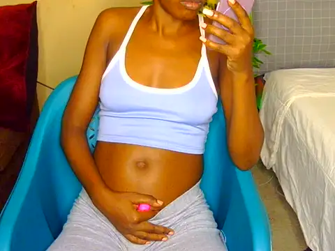 Naughtygal98 online show from July 3, 2026, 12:28 am