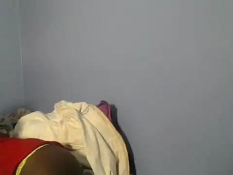 Snapshot of Adorarissa chatting on February 18, 2025, 12:06 pm Adorarissa online show from February 18, 2025, 12:06 pm