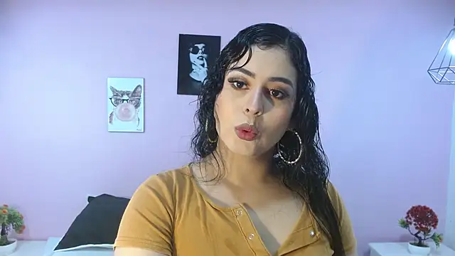 Snapshot of adaraacox chatting on February 20, 2025, 3:08 pm adaraacox online show from February 20, 2025, 3:08 pm