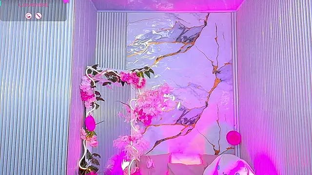 Chiara tay online show from July 28, 2026, 8:01 pm