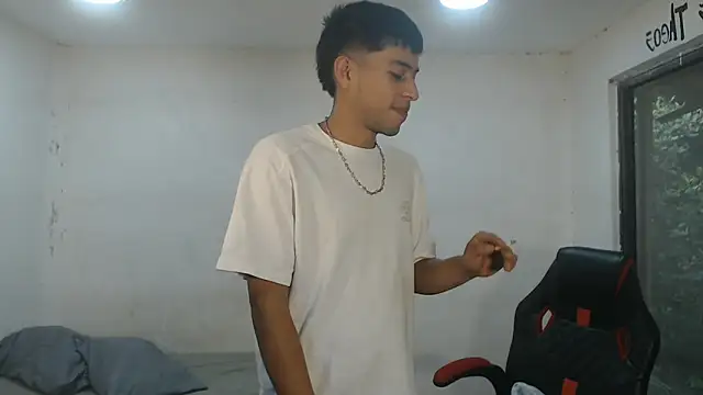 danielitopapuu online show from November 9, 2025, 12:20 pm