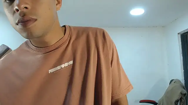 danielitopapuu online show from October 21, 2025, 11:53 am