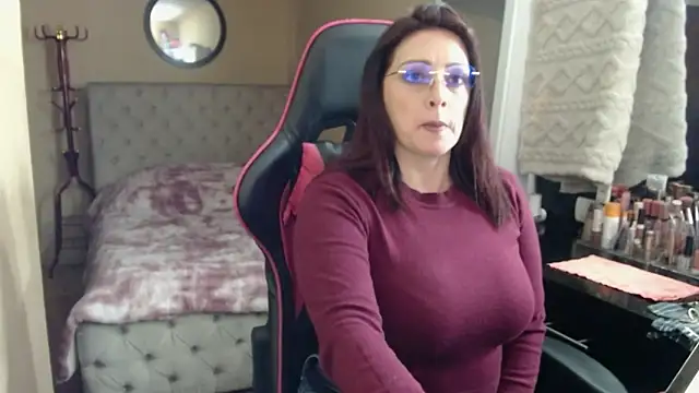 Carol Scottt online show from May 15, 2026, 7:45 pm