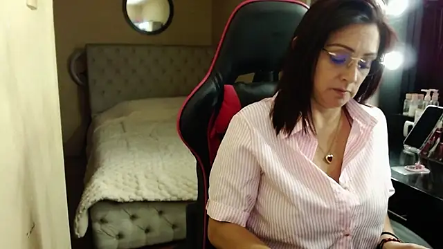 Carol Scottt online show from February 8, 2026, 10:51 pm