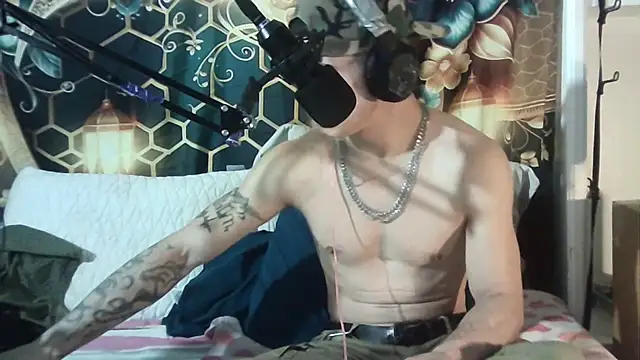 --D-a-D-D-y- online show from November 17, 2025, 3:27 pm