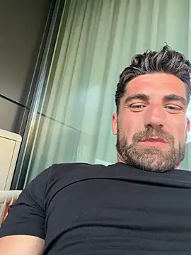 ginoleone7979 online show from May 17, 2026, 5:18 am