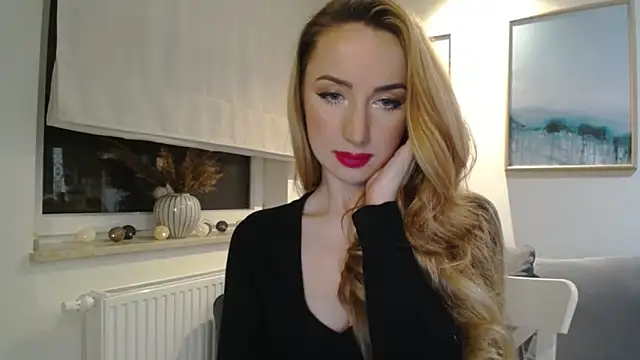 Snapshot of JulietteDiamond chatting on March 7, 2025, 10:21 pm JulietteDiamond online show from March 7, 2025, 10:21 pm
