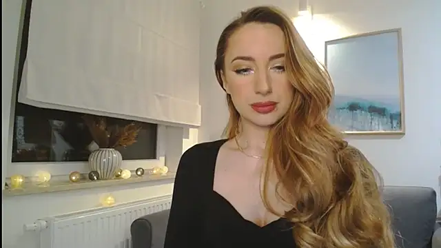 Snapshot of JulietteDiamond chatting on February 18, 2025, 3:31 pm JulietteDiamond online show from February 18, 2025, 3:31 pm