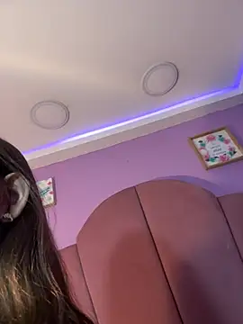 ValeriaAguilar online show from July 20, 2026, 12:40 am