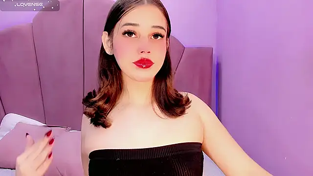 ValeriaAguilar online show from June 7, 2026, 9:09 pm