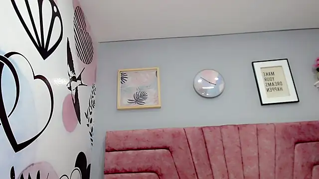 Snapshot of ValeriaAguilar chatting on December 31, 2024, 1:26 am ValeriaAguilar online show from December 31, 2024, 1:26 am