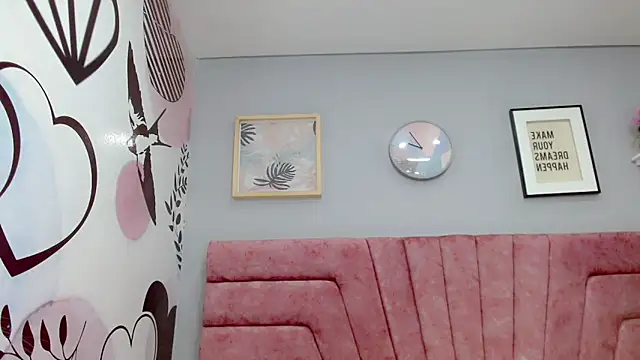 Snapshot of ValeriaAguilar chatting on January 4, 2025, 7:23 pm ValeriaAguilar online show from January 4, 2025, 7:23 pm
