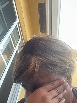 JCCaramelbarbie1 online show from December 18, 2025, 2:54 pm