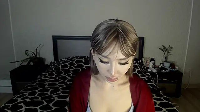 Snapshot of Izalimka chatting on April 12, 2026, 4:16 am Izalimka online show from April 12, 2026, 4:16 am