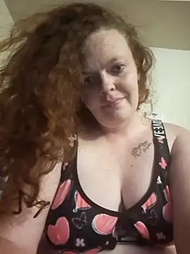 swauvesnap online show from October 14, 2025, 3:07 am