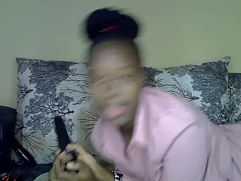Snapshot of Oliviia_ chatting on January 19, 2025, 11:32 pm Oliviia online show from January 19, 2025, 11:32 pm