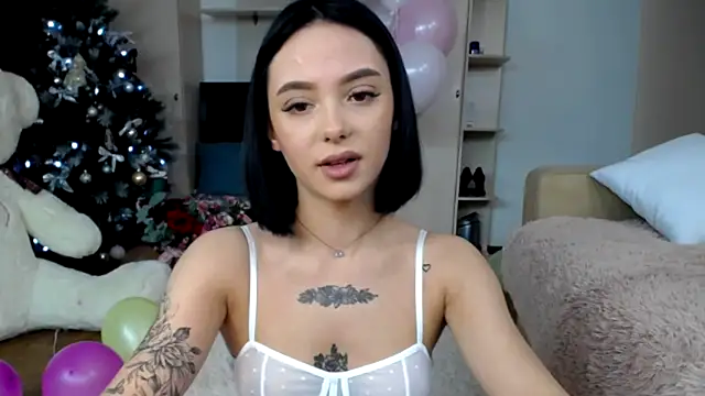 Snapshot of AlmaSquirt chatting on December 15, 2024, 6:29 am AlmaSquirt online show from December 15, 2024, 6:29 am