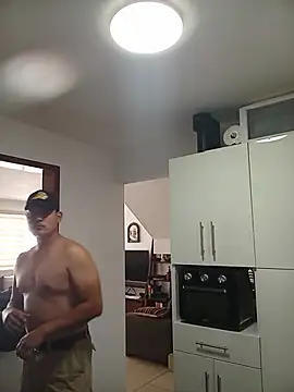 Snapshot of Zordomud0 chatting on February 19, 2026, 6:05 pm Zordomud0 online show from February 19, 2026, 6:05 pm