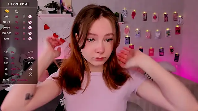 Snapshot of LanaBlu_ chatting on January 17, 2026, 2:37 am LanaBlu online show from January 17, 2026, 2:37 am