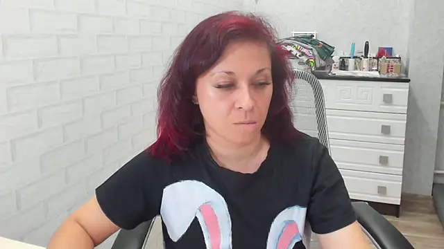 TeasyLana online show from September 14, 2025, 7:47 pm