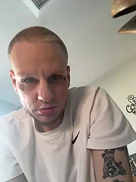 VixyGang online show from February 15, 2026, 10:09 pm