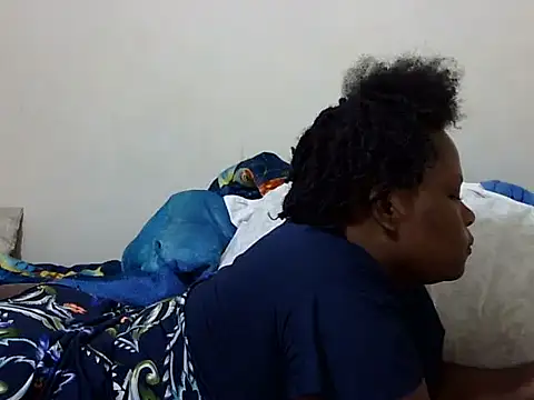 Pretty lilly02 online show from April 7, 2026, 7:43 am