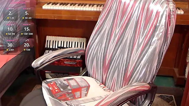 RoseRed69 online show from February 5, 2026, 4:52 am