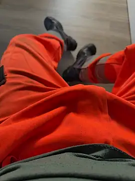 Snapshot of dickshome chatting on April 10, 2026, 2:57 pm dickshome online show from April 10, 2026, 2:57 pm