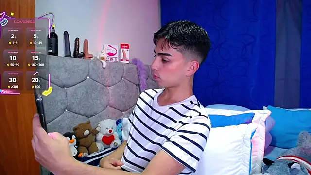 OwenBluee online show from September 9, 2025, 5:17 am