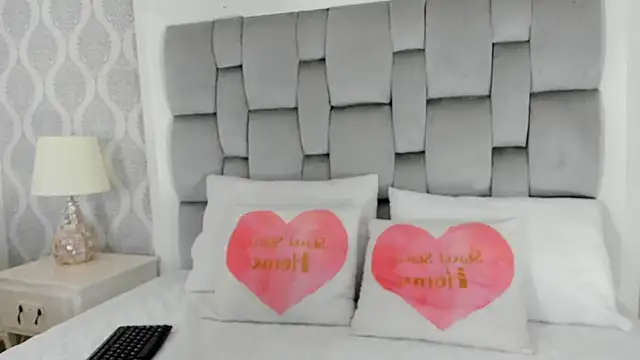 Snapshot of Kimberlin_Cam_ chatting on February 20, 2026, 7:27 pm Kimberlin Cam online show from February 20, 2026, 7:27 pm