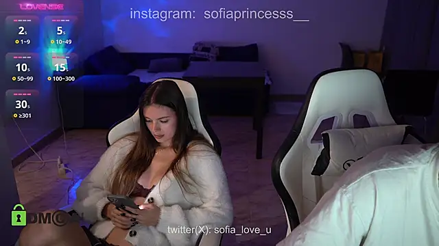 Snapshot of crazycats_ chatting on November 25, 2025, 2:45 am crazycats online show from November 25, 2025, 2:45 am