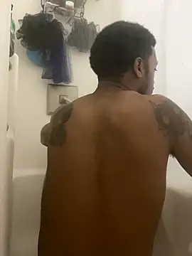 rayyymack online show from December 19, 2025, 8:22 pm