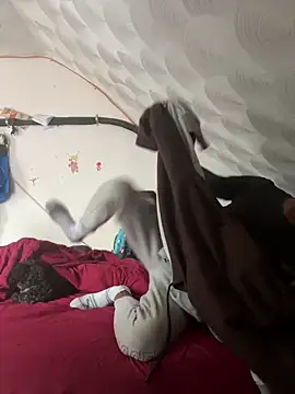 Snapshot of rayyymack chatting on February 14, 2026, 3:12 pm rayyymack online show from February 14, 2026, 3:12 pm