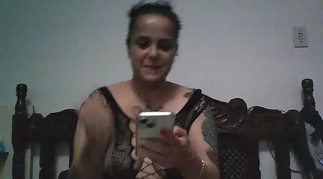 Hotbucet online show from March 22, 2025, 2:05 am
