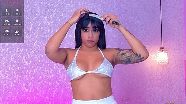 Salome Diaz  online show from June 12, 2026, 6:11 am