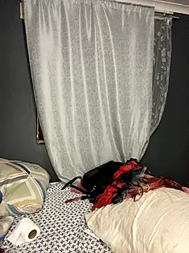 Snapshot of HornyxLadie chatting on November 2, 2025, 12:48 am HornyxLadie online show from November 2, 2025, 12:48 am