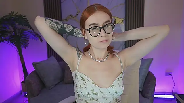 Anybuny online show from September 18, 2025, 1:03 pm